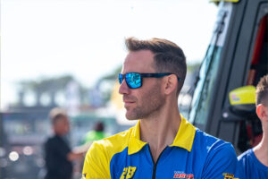 iveco usual racing parte da terceira posicao com danilo dirani na etapa de londrina da copa truck