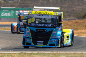 iveco usual abre os trabalhos na lideranca da copa truck em curvelo