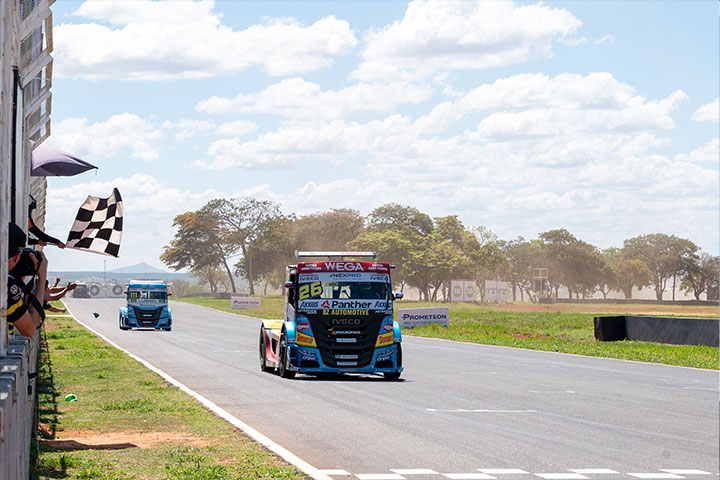 Home 1 iveco usual racing chega ao inedito autodromo de chapeco em busca da terceira vitoria na temporada 2026 da copa truck